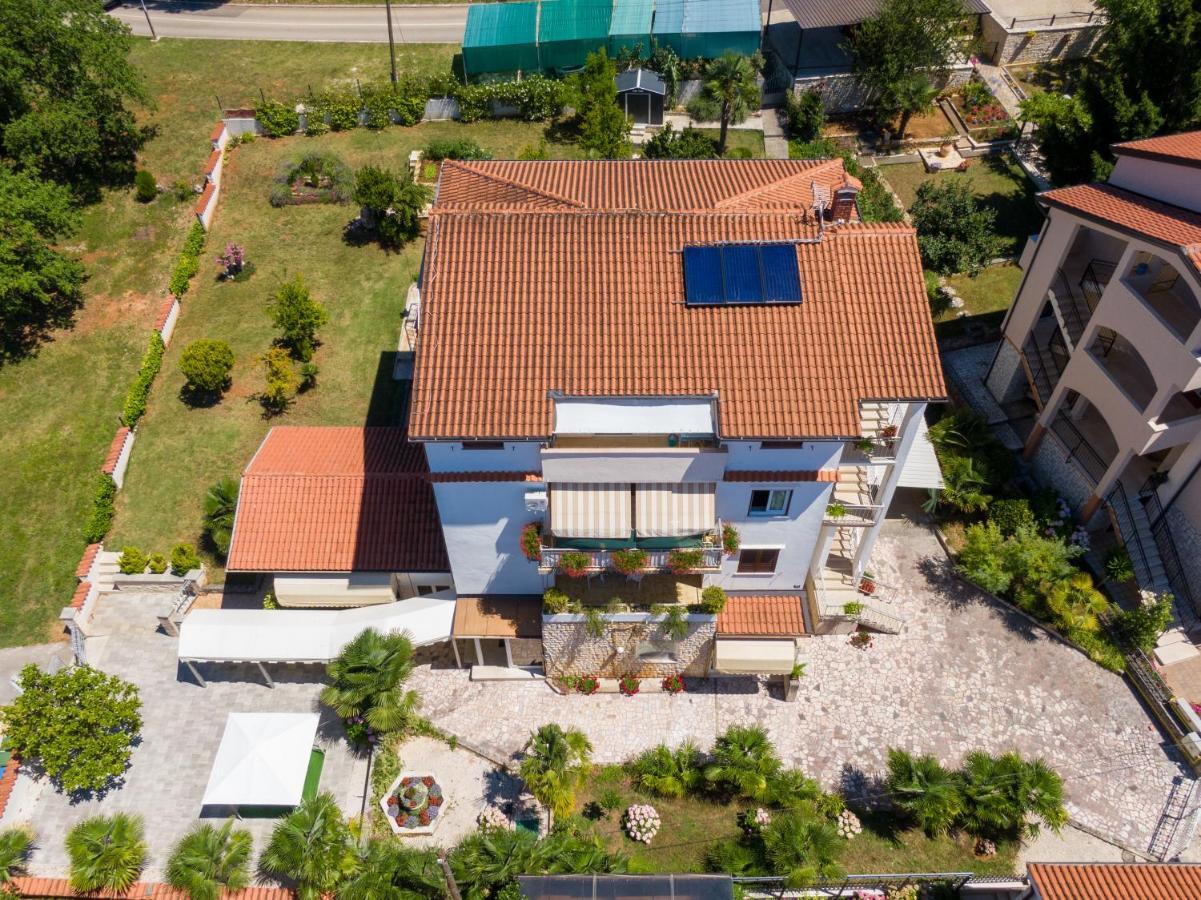 Apartments Lori Poreč Eksteriør bilde