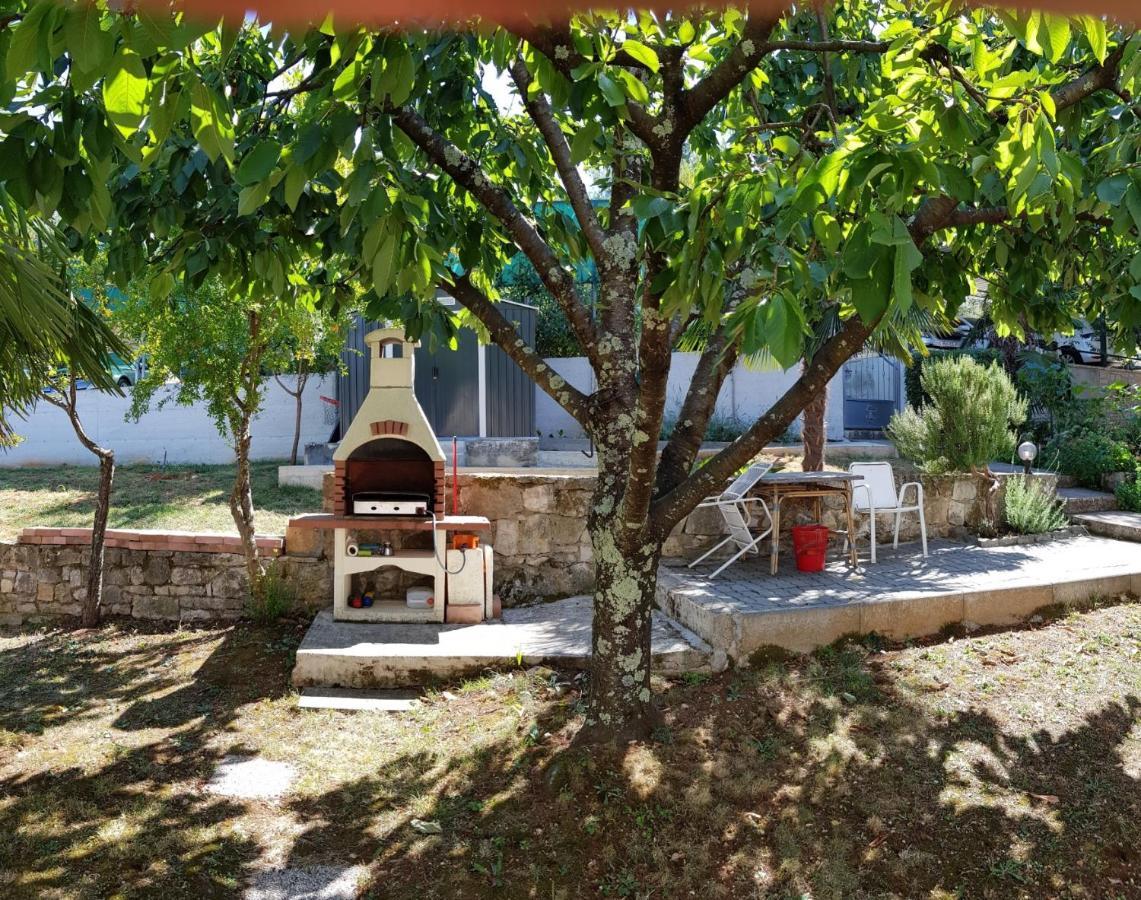 Apartments Lori Poreč Eksteriør bilde