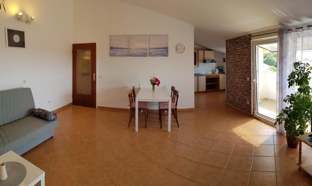 Apartments Lori Poreč Eksteriør bilde