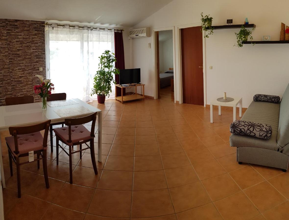 Apartments Lori Poreč Eksteriør bilde